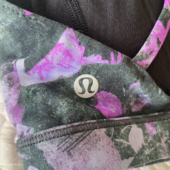 Lululemon Sport Bra - Picture 6 of 7